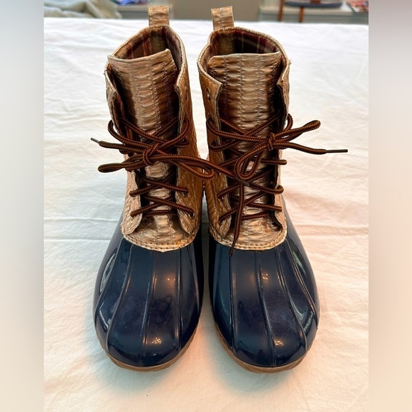 Yoki Duck Boots Navy & Gold Size 10 - Picture 1 of 12